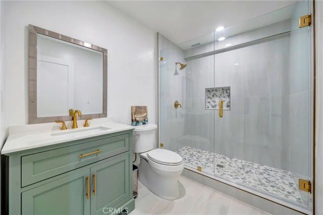 4330 Alhama Dr, Woodland Hills, CA 91364