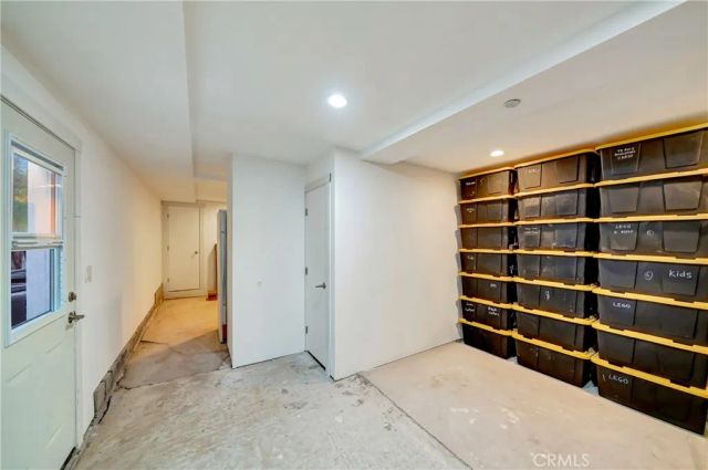 4330 Alhama Dr, Woodland Hills, CA 91364