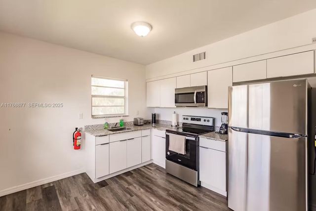 18825 Atlantic Boulevard, Sunny Isles Beach, FL 33160