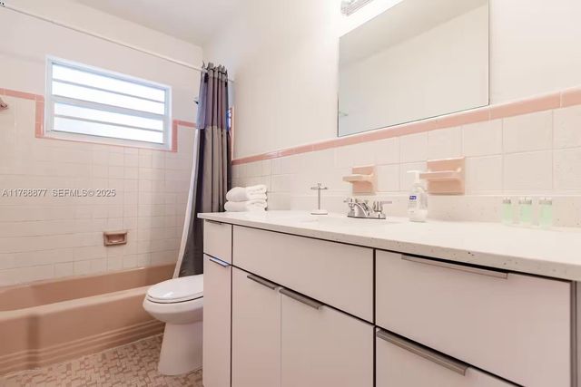 18825 Atlantic Boulevard, Sunny Isles Beach, FL 33160