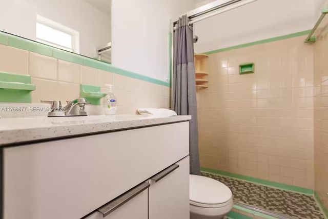 18825 Atlantic Boulevard, Sunny Isles Beach, FL 33160