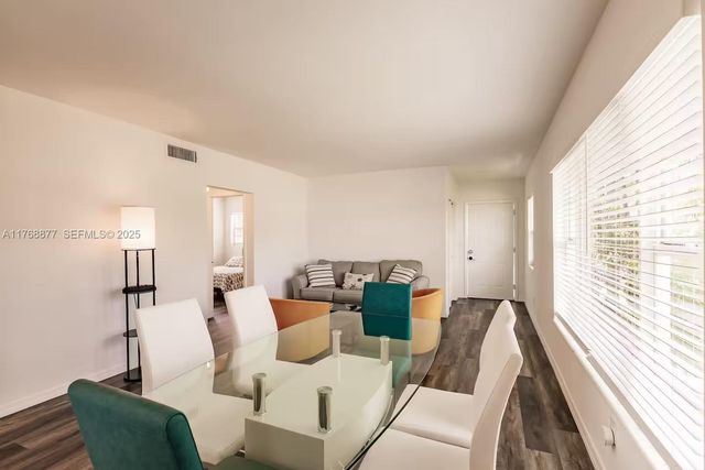 18825 Atlantic Boulevard, Sunny Isles Beach, FL 33160
