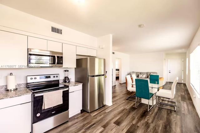 18825 Atlantic Boulevard, Sunny Isles Beach, FL 33160