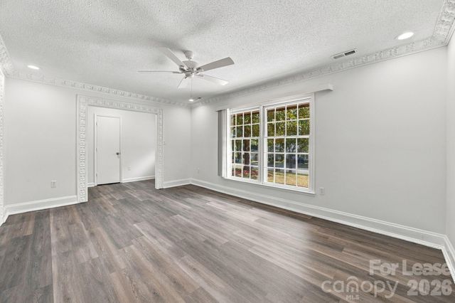 7724 Winterset Drive, Charlotte, NC 28270