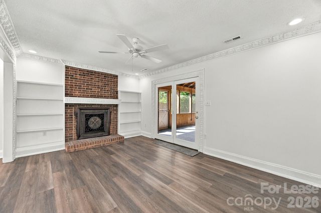 7724 Winterset Drive, Charlotte, NC 28270