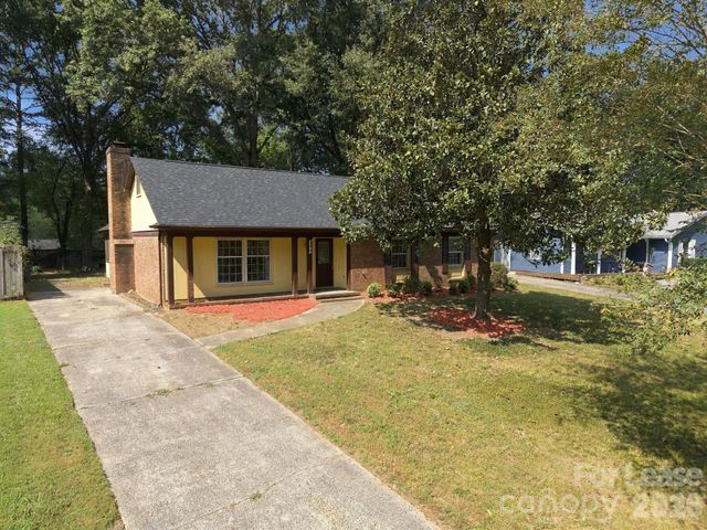 7724 Winterset Drive, Charlotte, NC 28270