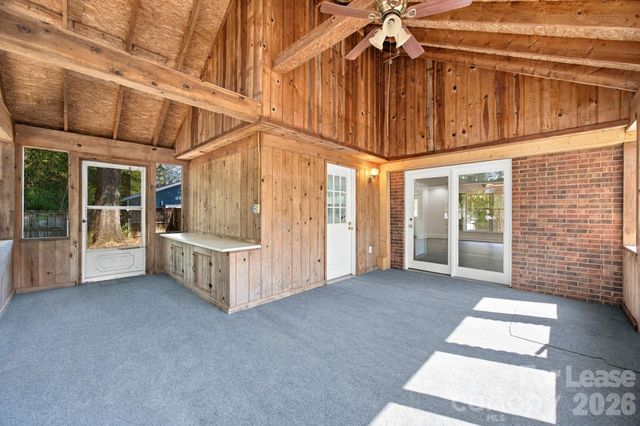 7724 Winterset Drive, Charlotte, NC 28270