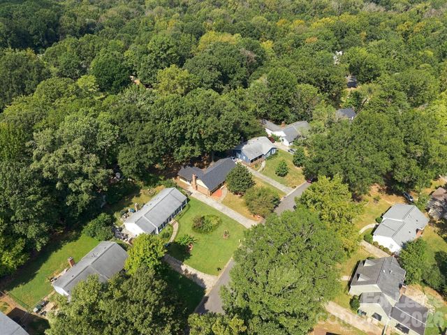 7724 Winterset Drive, Charlotte, NC 28270