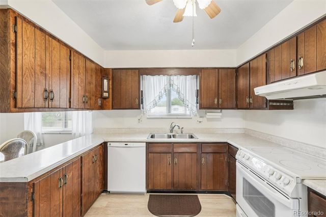 4664 Simms Street, Wheat Ridge, CO 80033
