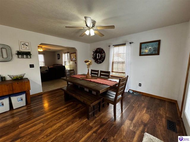 834 Tom Brown Road, Vine Grove, KY 40175