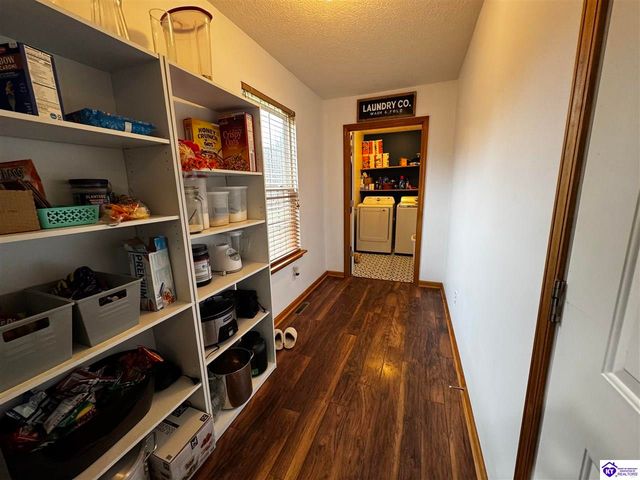 834 Tom Brown Road, Vine Grove, KY 40175