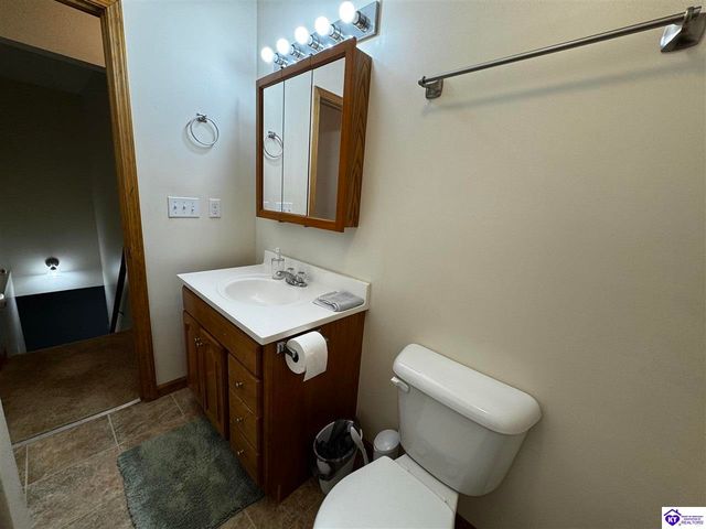 834 Tom Brown Road, Vine Grove, KY 40175