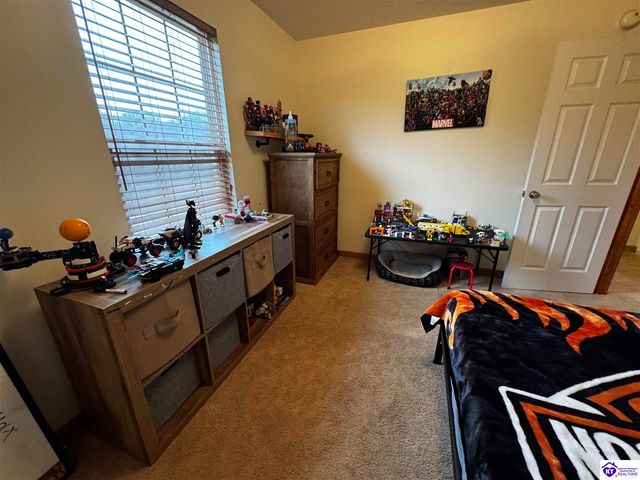 834 Tom Brown Road, Vine Grove, KY 40175