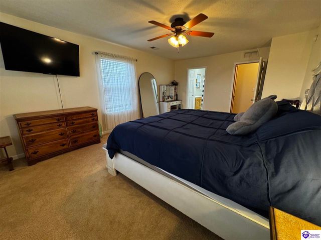 834 Tom Brown Road, Vine Grove, KY 40175