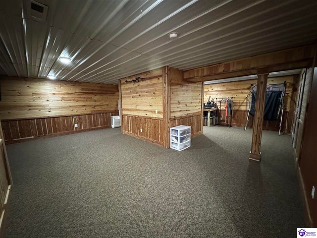 834 Tom Brown Road, Vine Grove, KY 40175