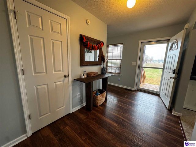 834 Tom Brown Road, Vine Grove, KY 40175