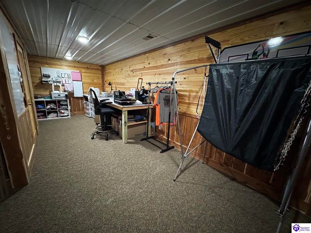 834 Tom Brown Road, Vine Grove, KY 40175