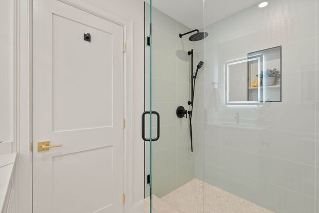 27 Shepard St 6, Boston, MA 02135