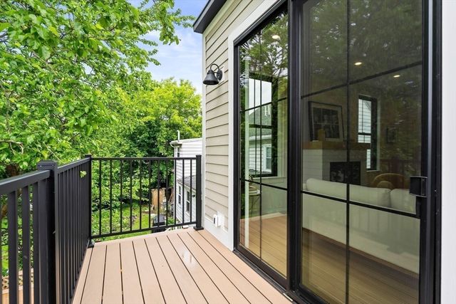 27 Shepard St 6, Boston, MA 02135