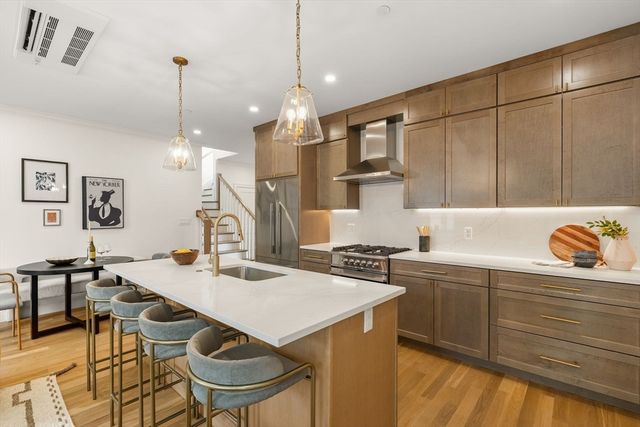 27 Shepard St 6, Boston, MA 02135