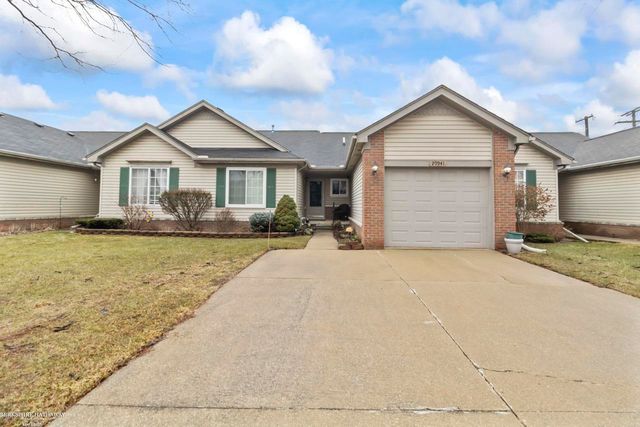 29941 Kenwood Court, Roseville, MI 48066