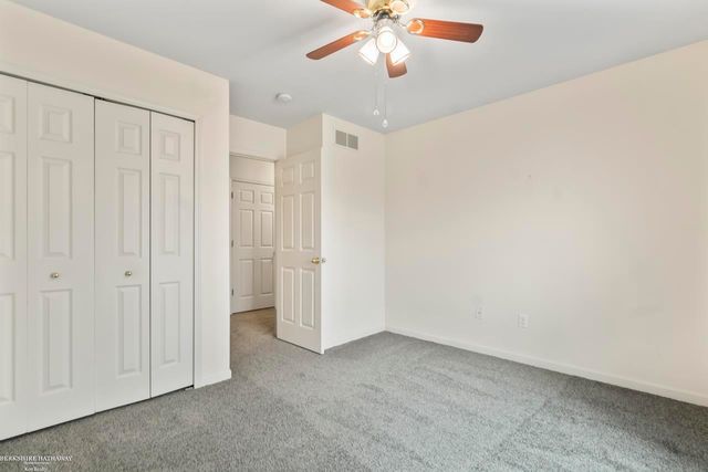 29941 Kenwood Court, Roseville, MI 48066