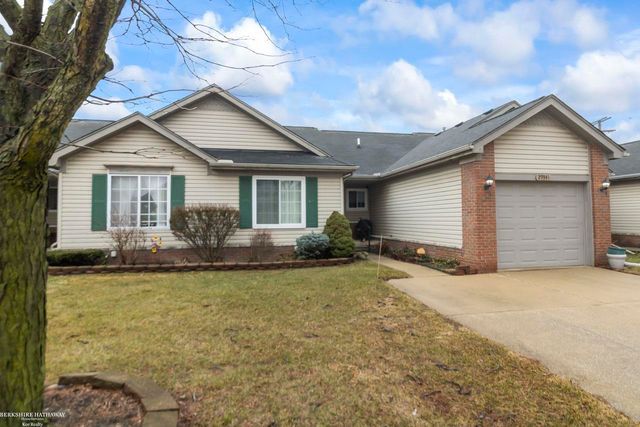 29941 Kenwood Court, Roseville, MI 48066