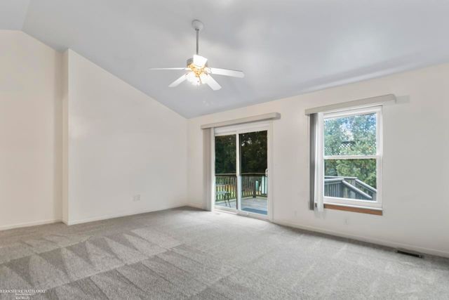 29941 Kenwood Court, Roseville, MI 48066