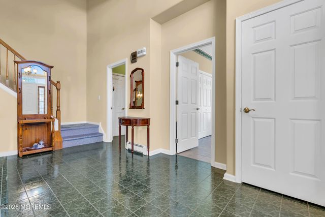 6 Avalon Court, Manchester, NJ 08759