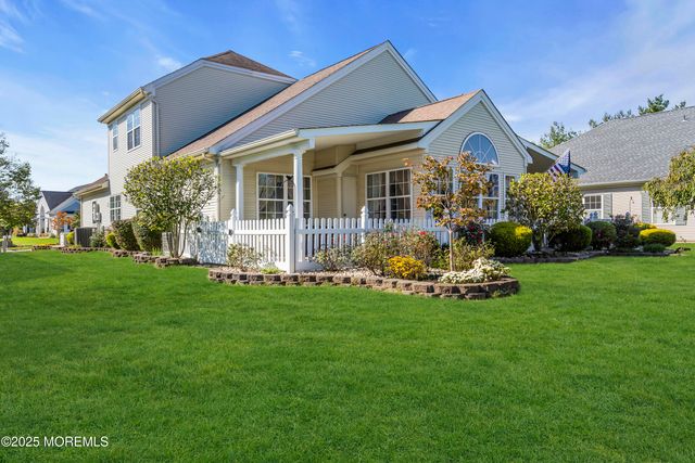 6 Avalon Court, Manchester, NJ 08759