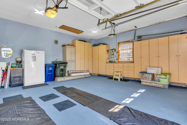 6 Avalon Court, Manchester, NJ 08759