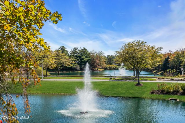 6 Avalon Court, Manchester, NJ 08759