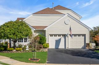 6 Avalon Court, Manchester, NJ 08759