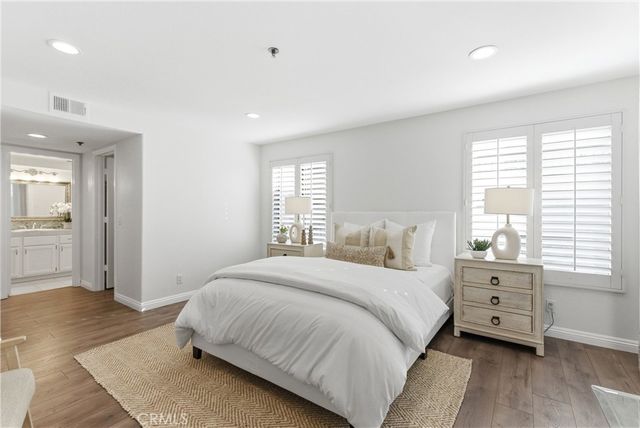 206 Avenida Montalvo 8, San Clemente, CA 92672