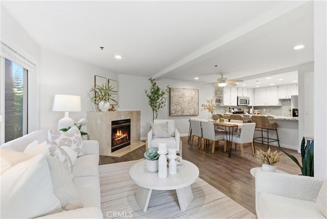 206 Avenida Montalvo 8, San Clemente, CA 92672