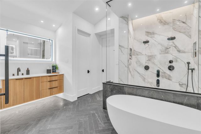 5602 Ella Lee Lane, Houston, TX 77056