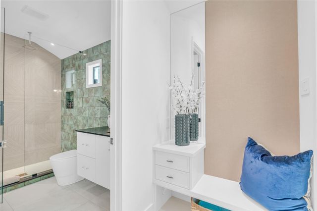 5602 Ella Lee Lane, Houston, TX 77056