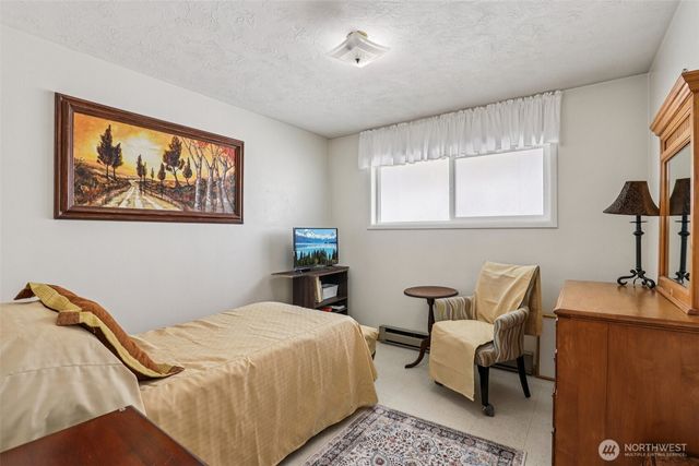 801 Cowlitz Way, Kelso, WA 98626
