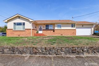 801 Cowlitz Way, Kelso, WA 98626