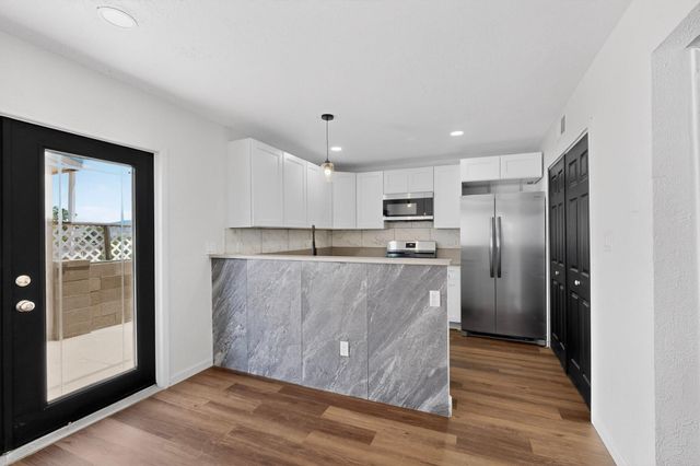 346 Pearl Drive NE, Rio Rancho, NM 87124