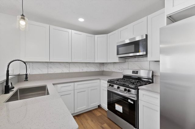 346 Pearl Drive NE, Rio Rancho, NM 87124