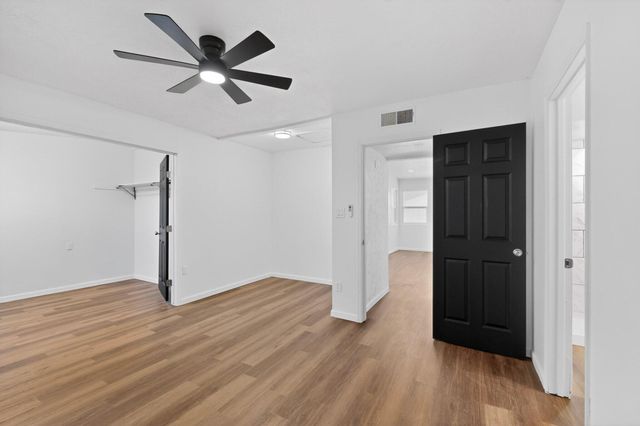 346 Pearl Drive NE, Rio Rancho, NM 87124