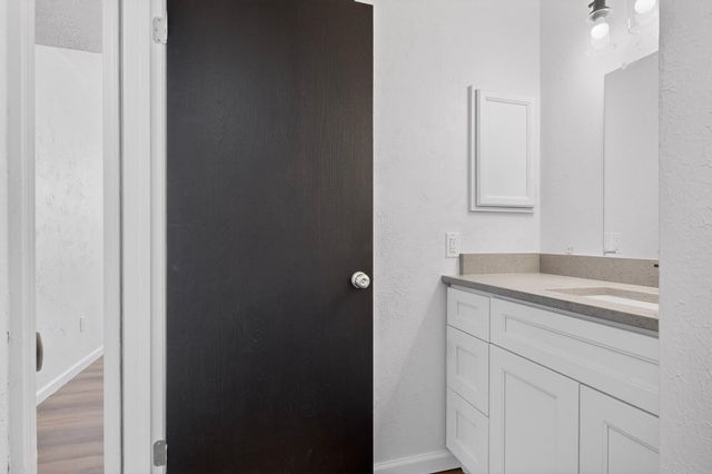 346 Pearl Drive NE, Rio Rancho, NM 87124