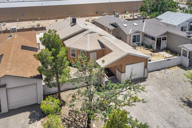346 Pearl Drive NE, Rio Rancho, NM 87124