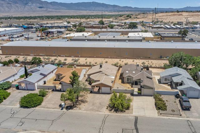 346 Pearl Drive NE, Rio Rancho, NM 87124