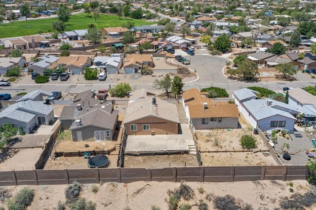 346 Pearl Drive NE, Rio Rancho, NM 87124