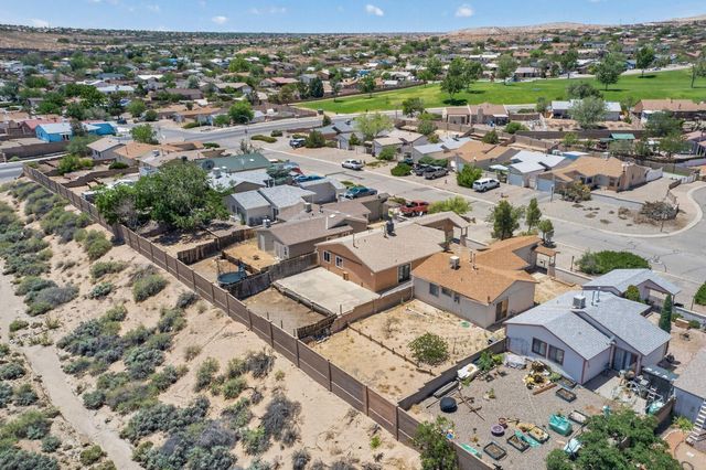 346 Pearl Drive NE, Rio Rancho, NM 87124