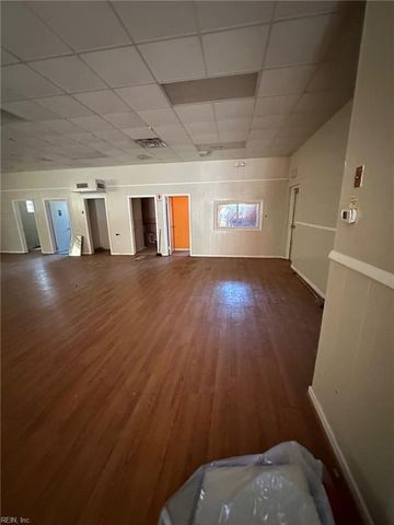2702 Orcutt AVE, Newport News, VA 23607