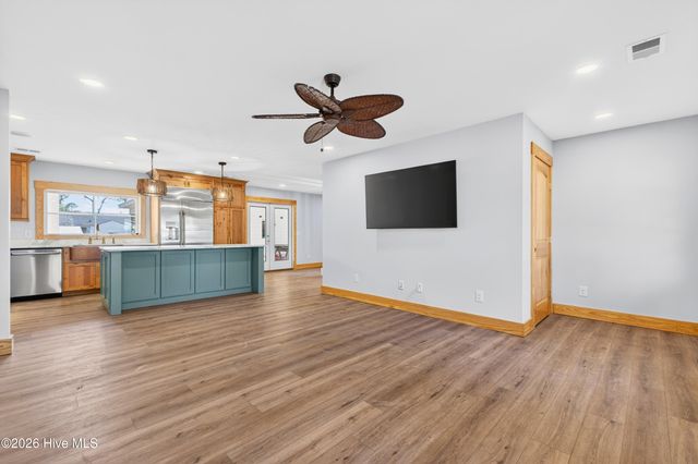 206 Azalea Circle, Sunset Beach, NC 28468