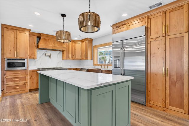 206 Azalea Circle, Sunset Beach, NC 28468